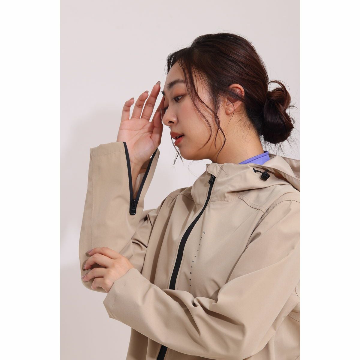 EQULIBERTA スリムフィット レインコート ユニセックス|JODHPURS