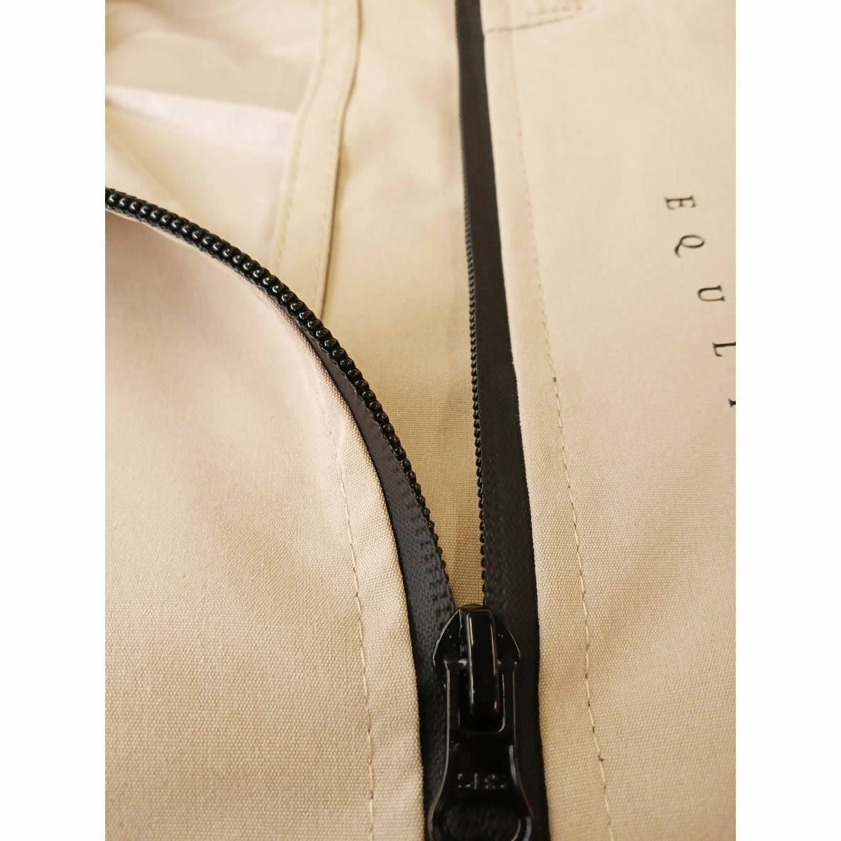 EQULIBERTA スリムフィット レインコート ユニセックス|JODHPURS