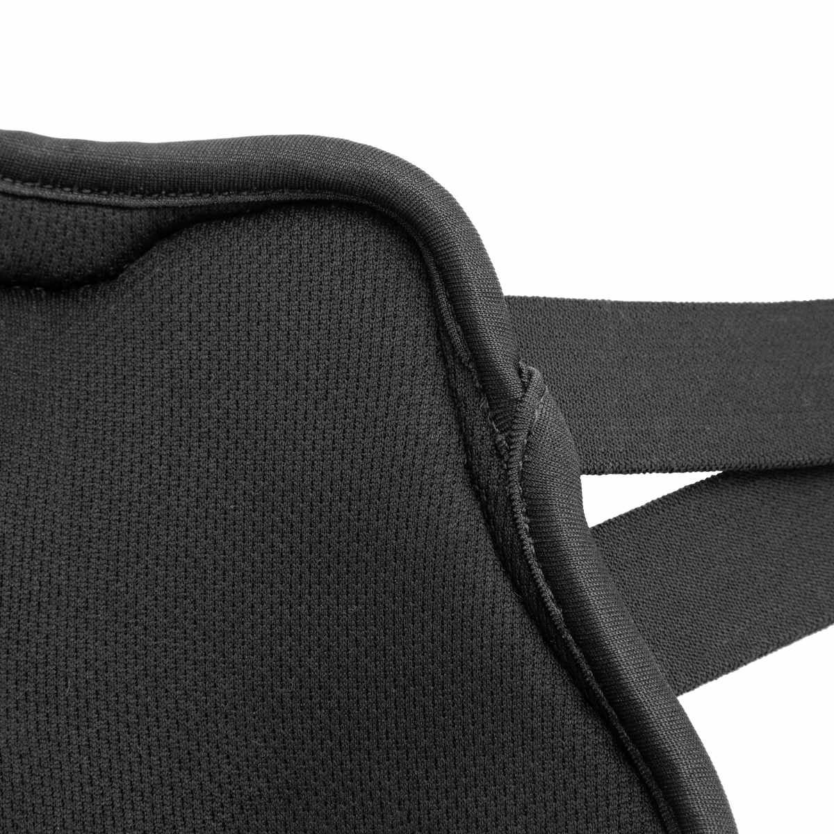 Shires アルマ カーボン プロ 後肢用プロテクター（左右1セット